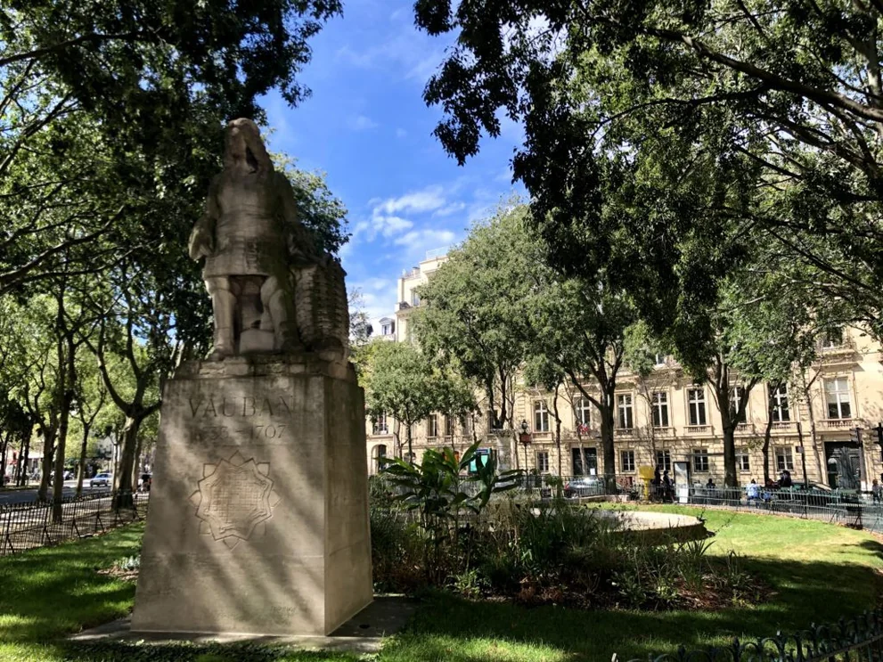 Paris 7e - La Tour-Maubourg